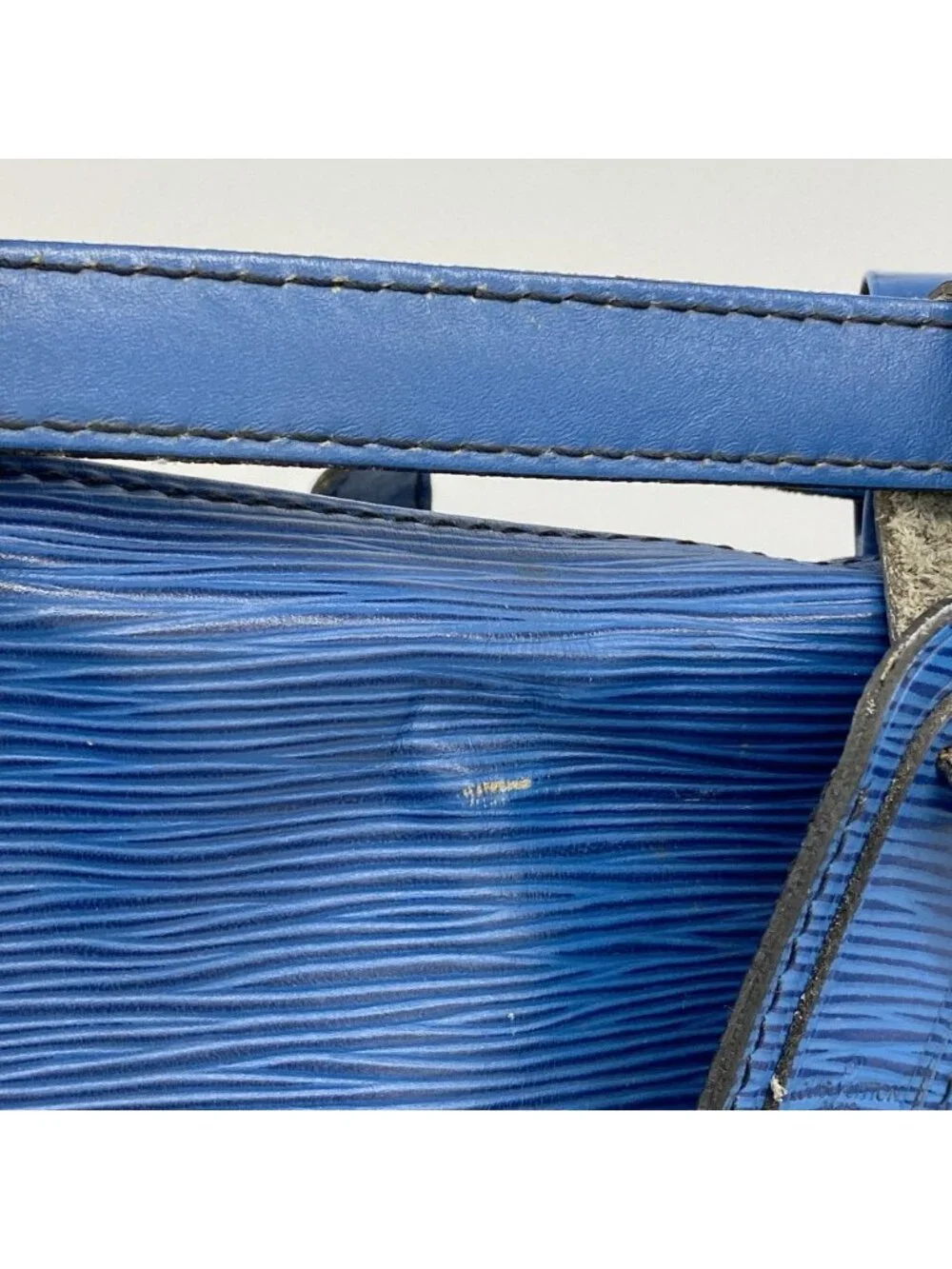 Louis Vuitton Shoulder Bag Epi Randonnee GM Toledo Blue